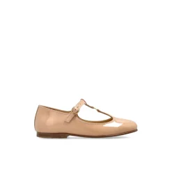 Ballerina i laklæder