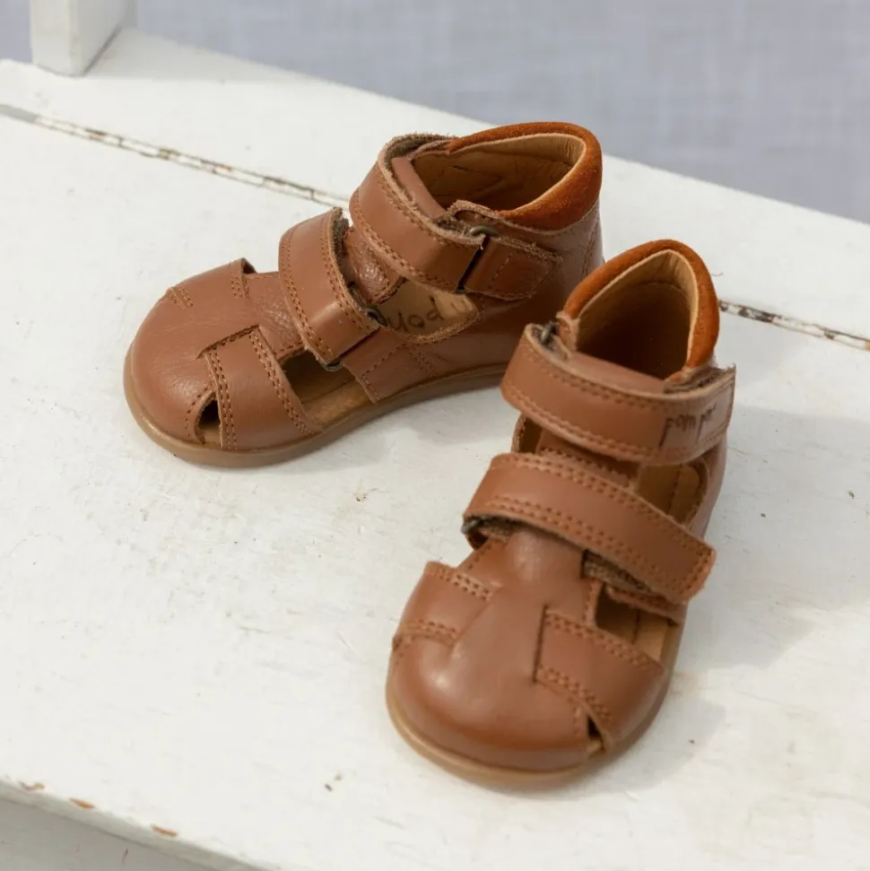Begynder Sandal - Lukket Læder - Kamel