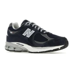 2002R Sneakers
