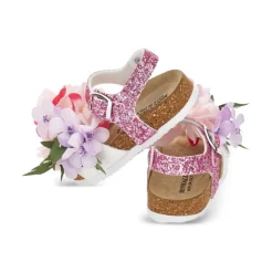 Sandaler med glitter og blomsterapplikation